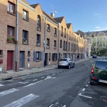 Charmant Duplex Avec Terrasse Dans Le Vieux *