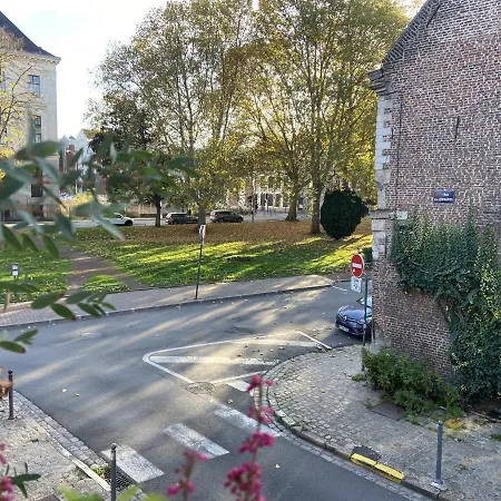 Charmant Duplex Avec Terrasse Dans Le Vieux Apartament Lille