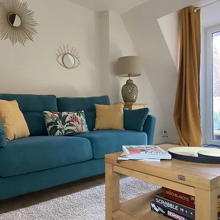 Apartament Charmant Duplex Avec Terrasse Dans Le Vieux